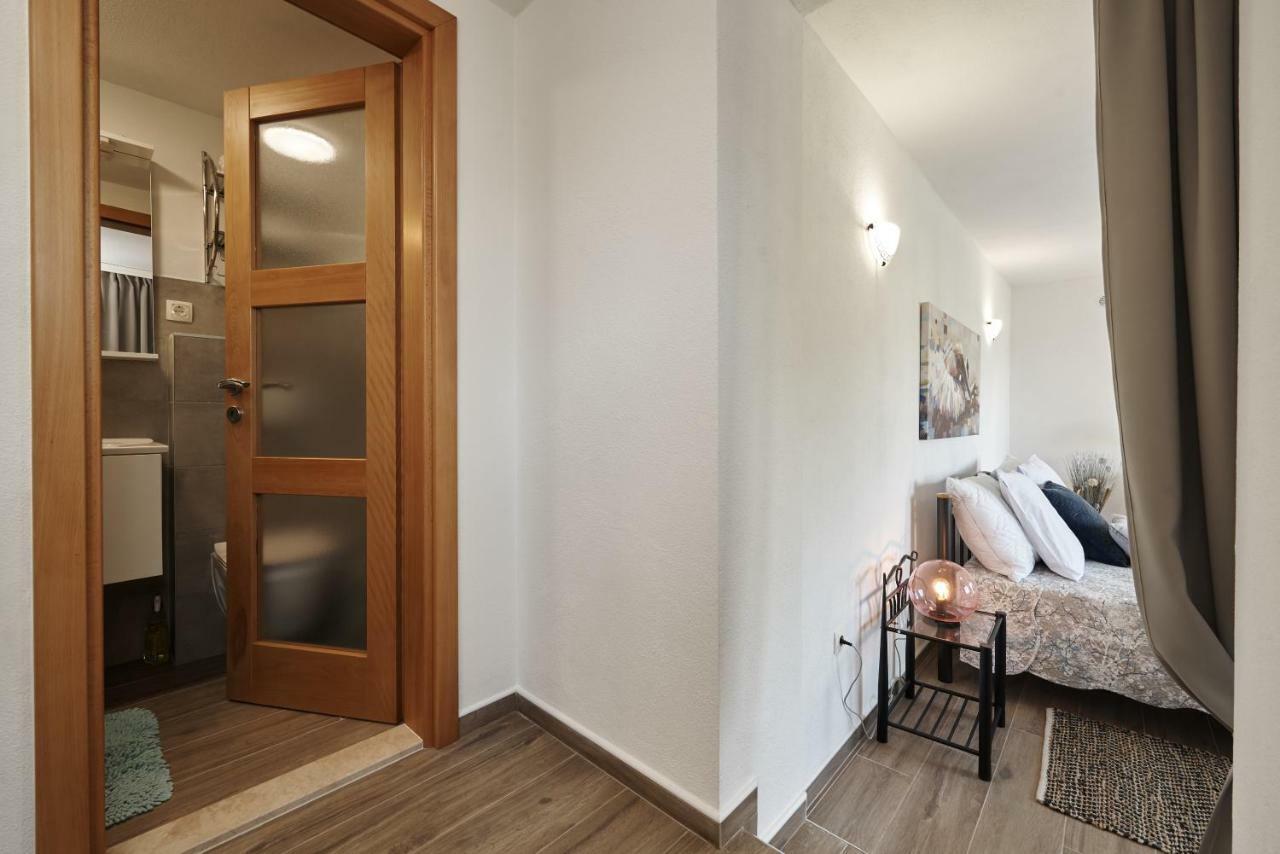 Beach House Blue Lagoon Okrug Gornji Exterior photo